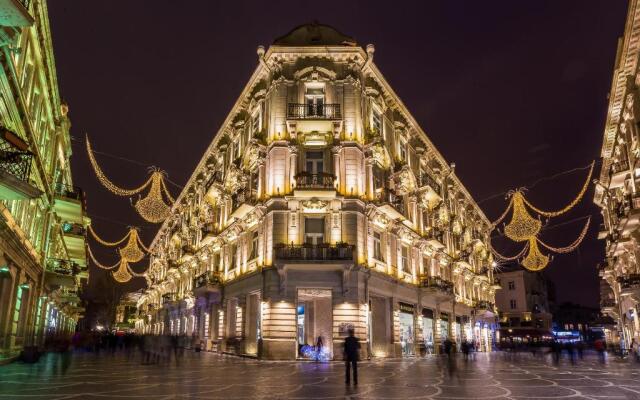 Royal Suite Apartment on Nizami Street