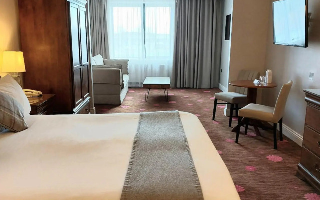 Menlo Park Hotel