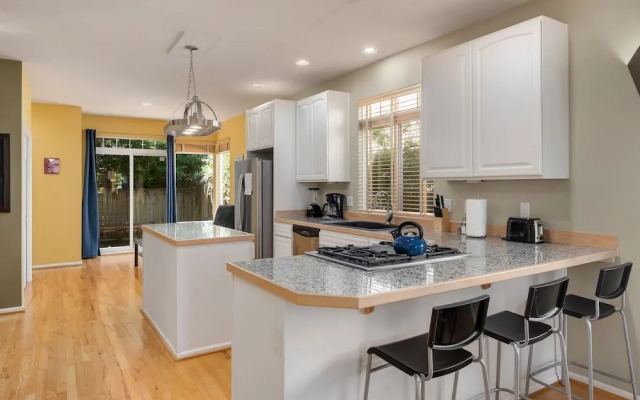 Seattle Vacation Home: The Vineyard