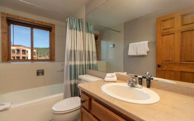 Comfortable 2-bedroom Village at Breckenridge Condo