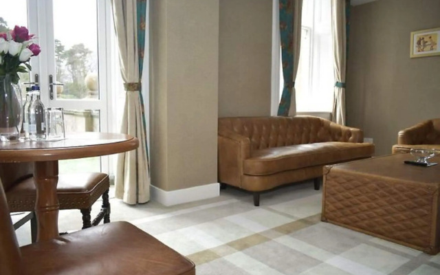 The Glenburn Hotel