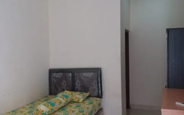 Oyo 2851 Anggrek House Syariah