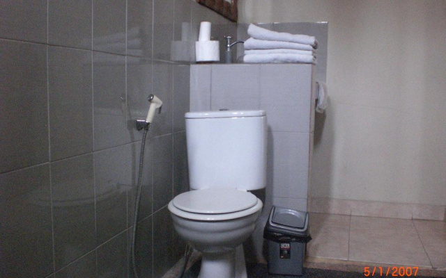 Adi House Homestay