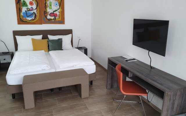 KM Hotel