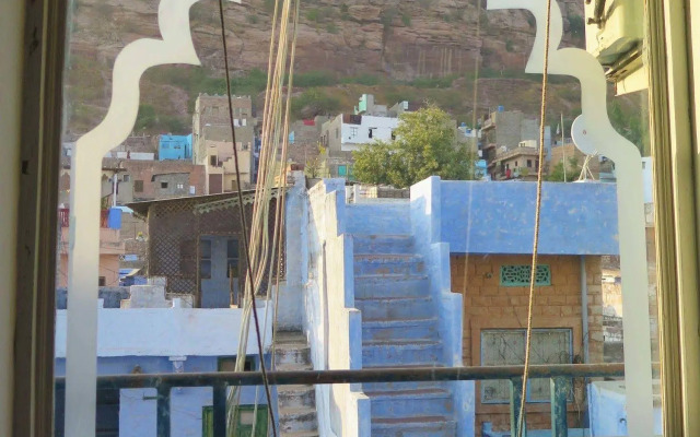 Yogi Guest House