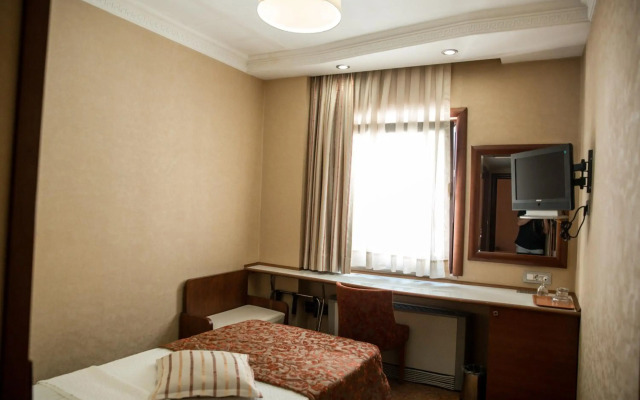 Hotel Yuksel