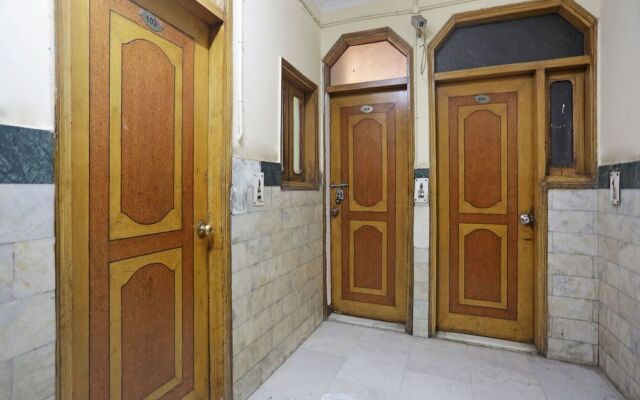 OYO 13277 Hotel Neelam Palace