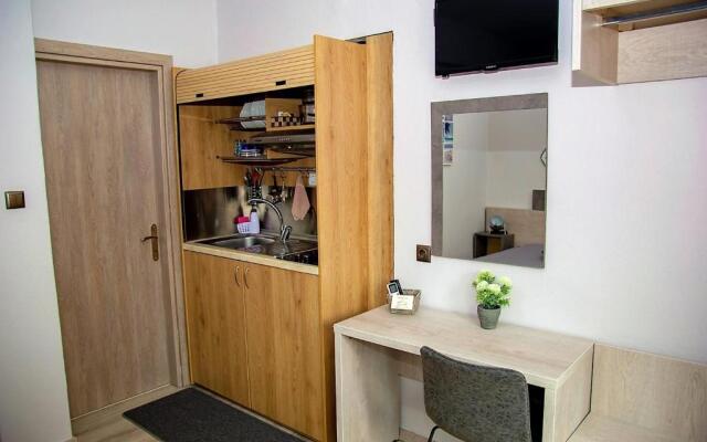 Dimitra House
