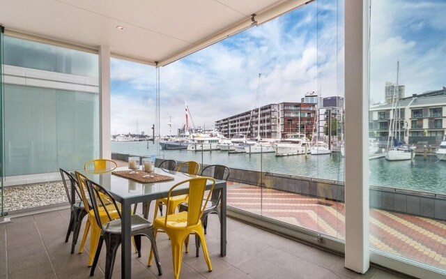 QV Area Waterfront Apartment - 503