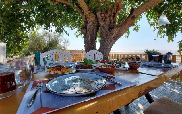 Tas Konak Butik Otel Bungalov