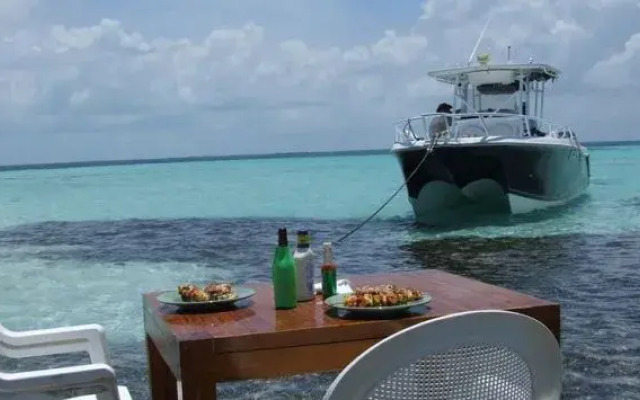 St. George's Caye Resort