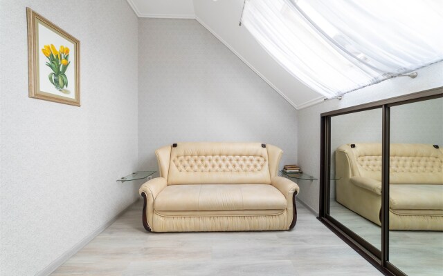 ЖК Интернациональная 13 Deluxe Apartment