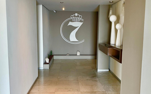 Seven Crown La Paz Malecon