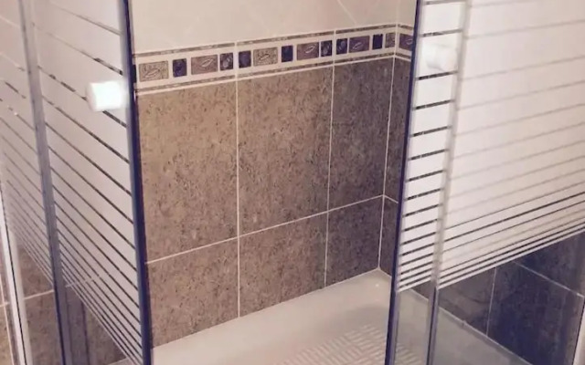 3bed Penthouse Apt With Private Terrace & Balcony