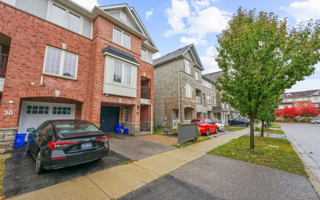 Chic 2BR House Newly Renovated Central Spot