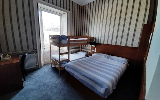 Adelphi Hotel