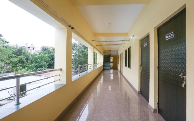 Hotel Villaggio By OYO Rooms