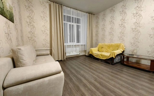 Like Home на Адмирала Нахимова 4