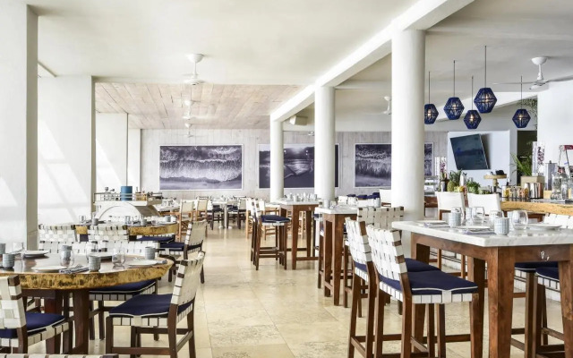 Bahia Hotel & Beach House