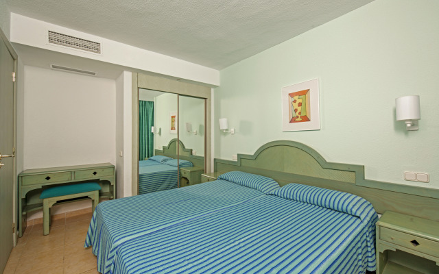 Iberostar Waves Ciudad Blanca