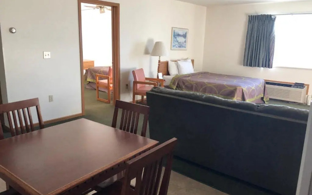 Super 8 Escanaba
