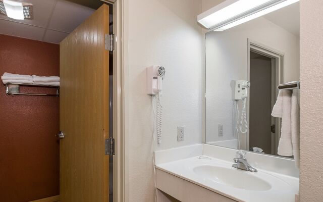 Spark by Hilton St. Robert Fort Leonard Wood