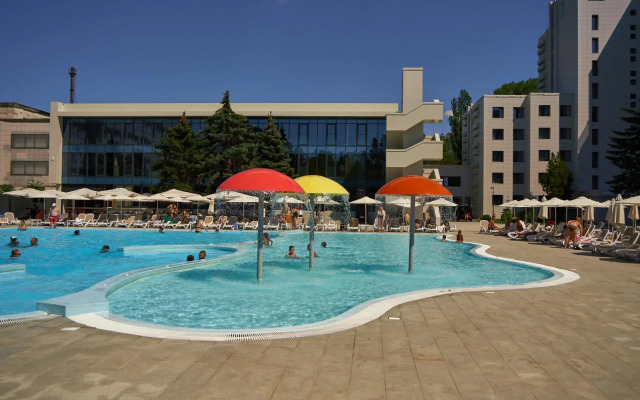 Apartments in the Rossiyanka apart-hotel on Pionersky Avenue 20