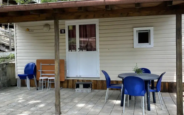 Cosy Mobile Home in Toscana With Shared Pool