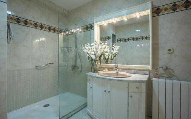 R54 Apartamento Montserrat 11-2