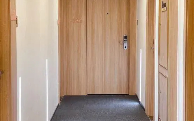 Super 8 Hotel Premier  (Xiamen Railway Station)