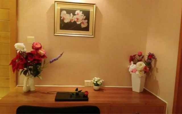 Lingnaying Business Apartment