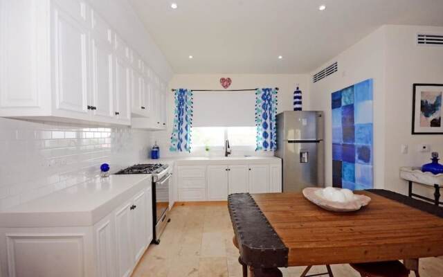 Casa la Mera Mora by Skyrun