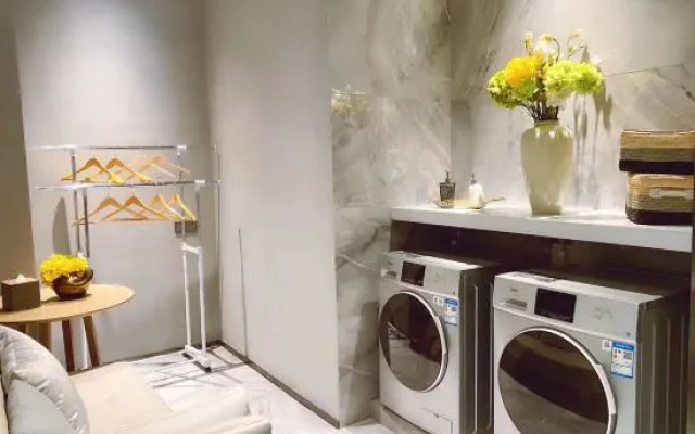 Laurel Hotel Baoan International Convention and Exhibition Center Store