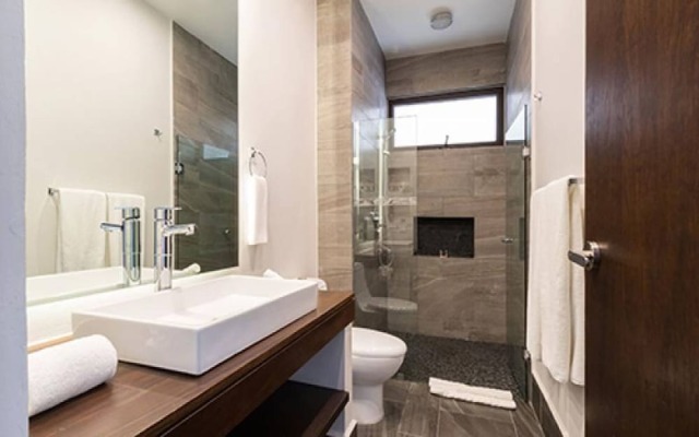 Bright Full Furnished 2 Bedrooms Waiting For You