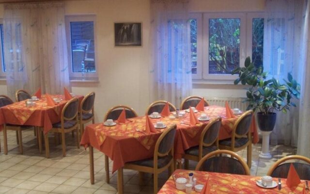 Gasthaus Pension Zur Bergstraße