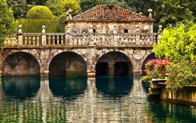 A Estrada 100126 6 Bedroom Holiday home By Mo Rentals