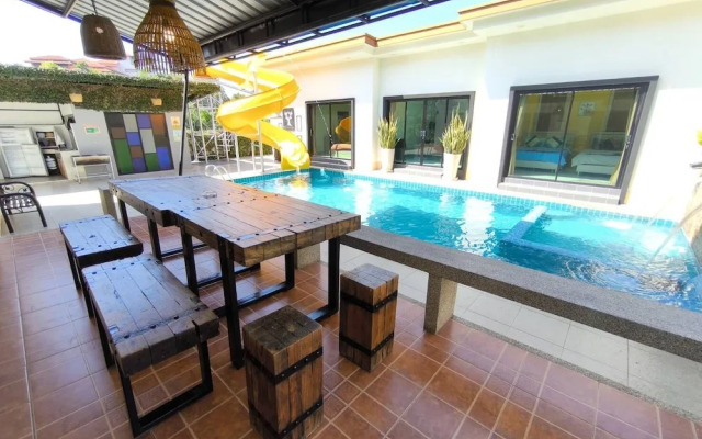 Baan Big Family HuaHin Pool Villa