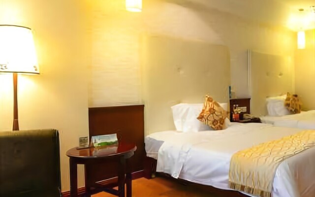 Foshan Xinruncheng Hotel