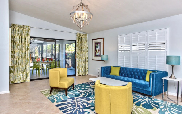 Milano Vacation Rental: Newly Renovated 3-BR Home with Private Pool, Hot Tub, and Pet-Friendly Front Yard. Minutes from Vanderbilt Beach