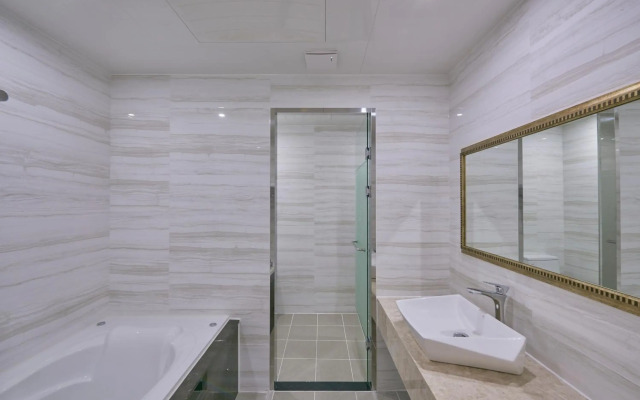 Madrid Hotel Gwangju