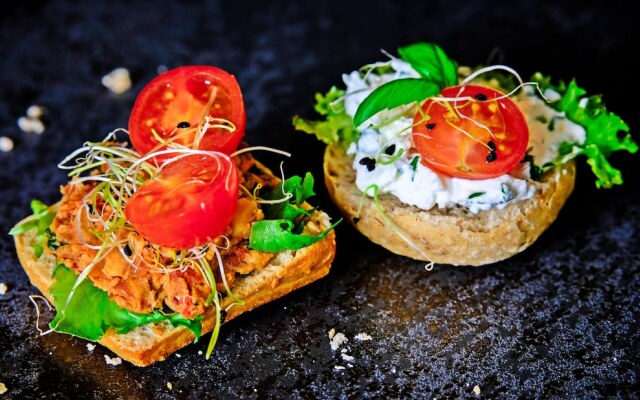 City Center - Dluga Grobla by Apartmore