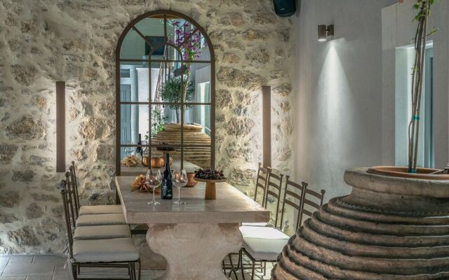 Inotropes Boutique Suites