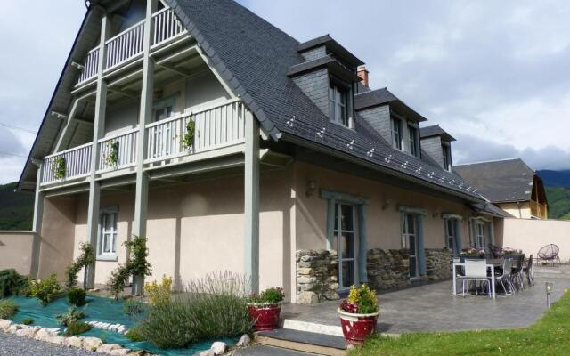 Les écuries de Lisa - Gîte de groupe 16 personnes