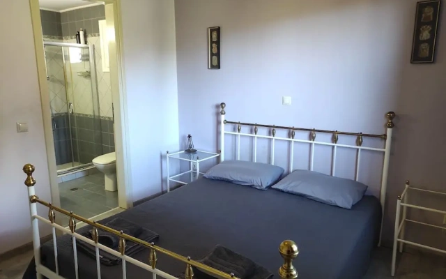 Crete Getaway 3Bd Apt w Garden and View