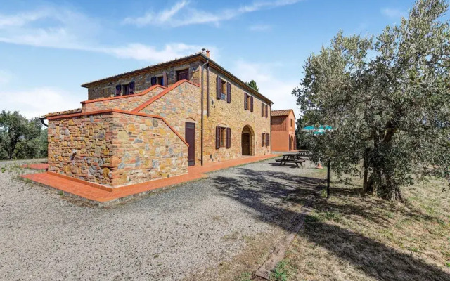Countryside Holiday Home in Gambassi Terme With Garden