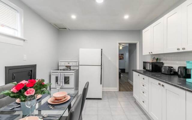 2BR Apartment Close to Trails Parks Waterfalls