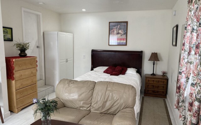 Comfy Private Unit in LA