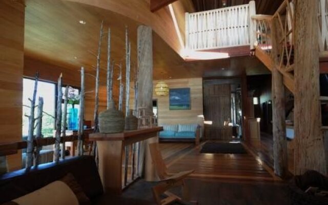OCIO Territorial Hotel