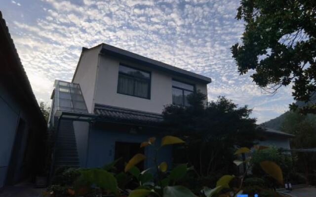 Yinfeng Lizhan Hotel