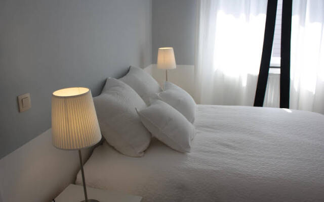 Clarisses 2 - Studio 2nd Floor - ZEA 39130